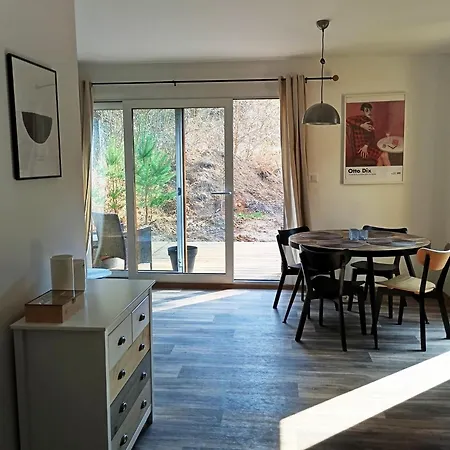 Doma Les Nyaraló